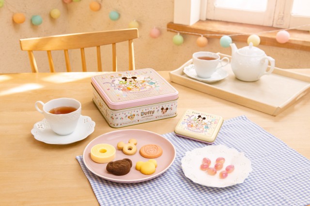 「 ダッフィー＆フレンズのフロム・オール・オブ・アス 」お菓子