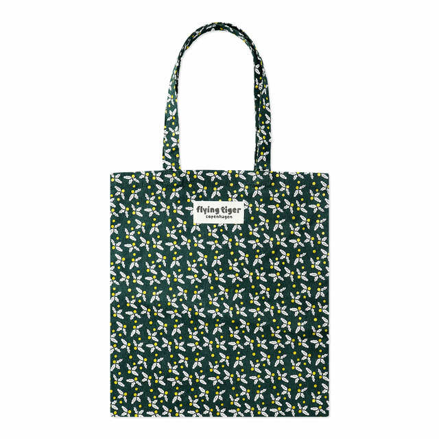 【フライングタイガー】トートバッグ 495円　ちょっとしたお出かけに♪