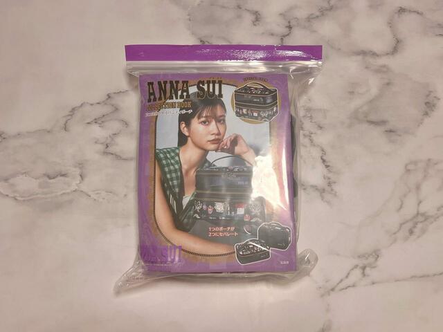 【ANNA SUI COLLECTION BOOK 2つに分かれるバニティポーチ】税込3,289円