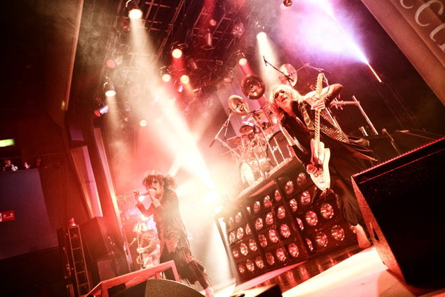 DEZERT　　撮影：小林裕和