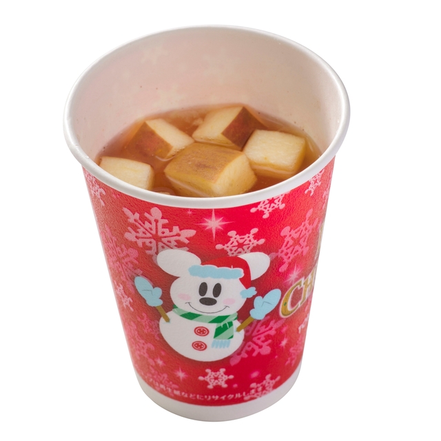 アップル＆シナモンのホットドリンク ¥400｜販売店舗：東京ディズニーランド「アイスクリームコーン」、東京ディズニーシー「ゴンドリエ・スナック」｜東京ディズニーリゾートのクリスマス（2016）スペシャルメニュー