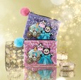 【青山デカーボ「お姫様パンダ缶」】阪急うめだ本店限定「シンデレラパンダの刺繍ポーチ」9,900円（税込み）