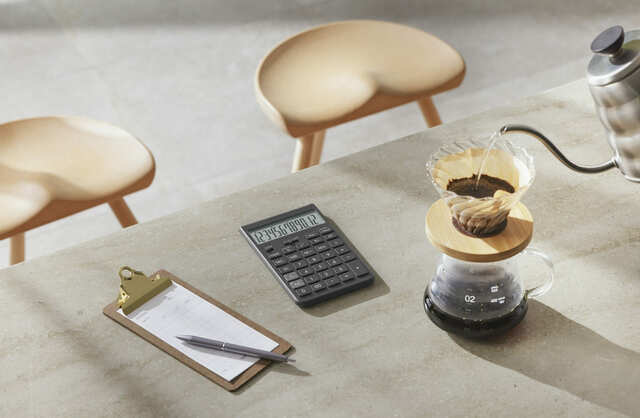 【淡色文具特集／カシオ】デザイン電卓「JT-200T-GY」オンラインストア価格 ￥3,850