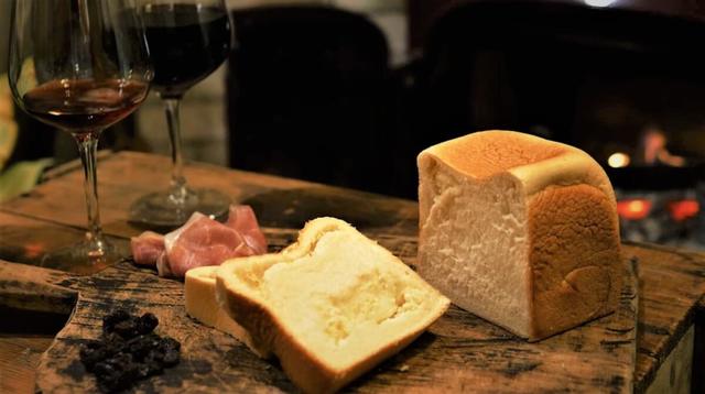 「至極のクリームチーズ＃スチパン」税別1,800円