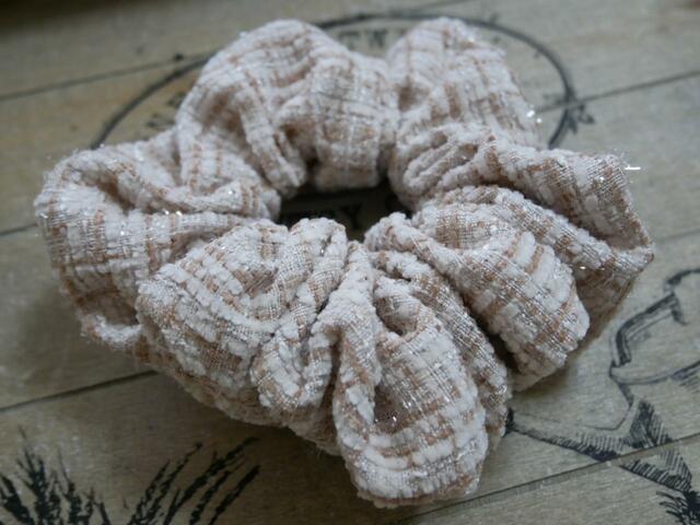 【しまむら】ツイードシュシュ：319円（税込