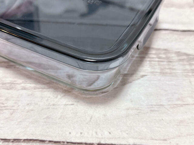 素材は本体がガラス、フタがポリカーボネート