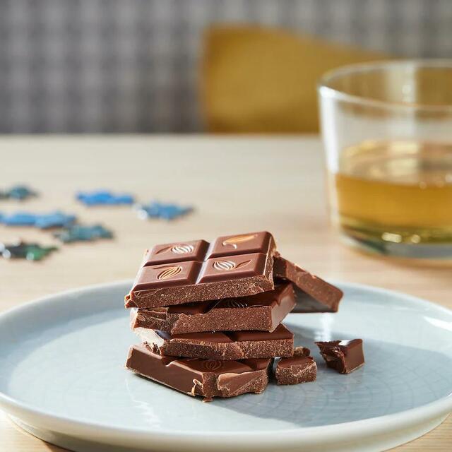 【イケアの「食品」売上ランキング 4位】「CHOKLAD LJUS/ショクラード・ユース ミルクチョコレート 板」149円（税込）