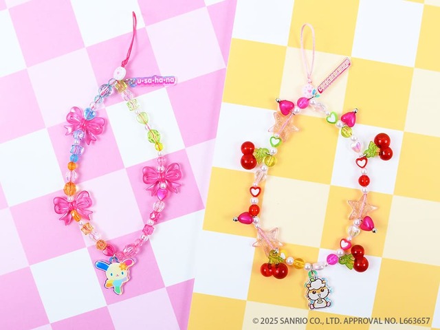 【SKINNYDIP LONDON×サンリオキャラクターズ】ビーズフォンストラップ:2,420円(全8デザイン)/平成の女の子たちをときめかせた「ウサハナ」「コロコロクリリン」