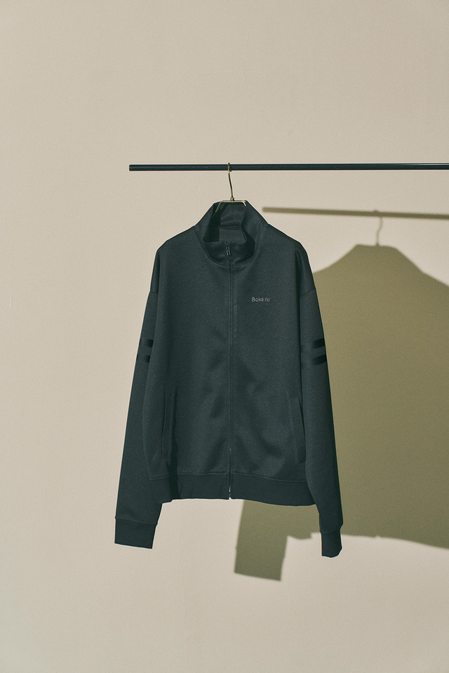 【 Disney 】バックプリントトラックジャケット