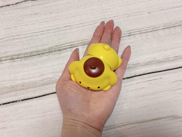 【サンリオ×マクドナルド ハッピーセット第一弾／ポムポムプリン おしりフリフリフィギュア】サイズは約全長6.8cm。手のひらにのるくらいのサイズ感です