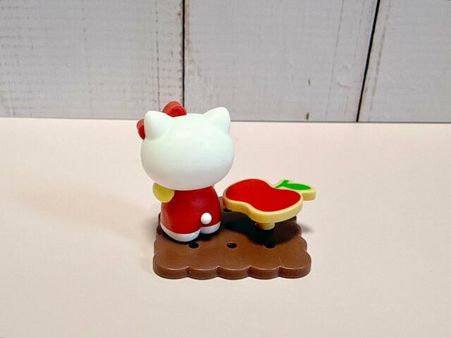 後ろ姿もかわいいキティちゃん♪【チョコサプ サンリオキャラクターズ】