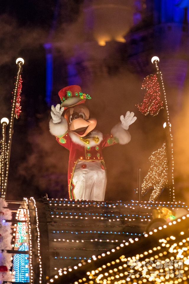 クリスマスバージョン「東京ディズニーランド・エレクトリカルパレード・ドリームライツ」（2016年）｜東京ディズニーランド「クリスマス・ファンタジー」