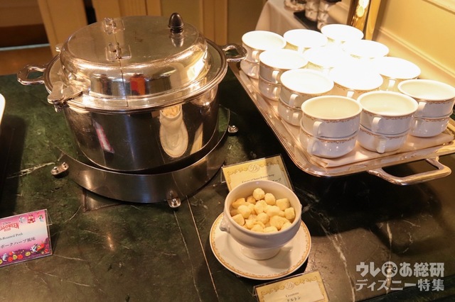 “ディズニー・ハロウィーン”ランチブッフェ／ディナーブッフェ｜シャーウッドガーデン・レストラン