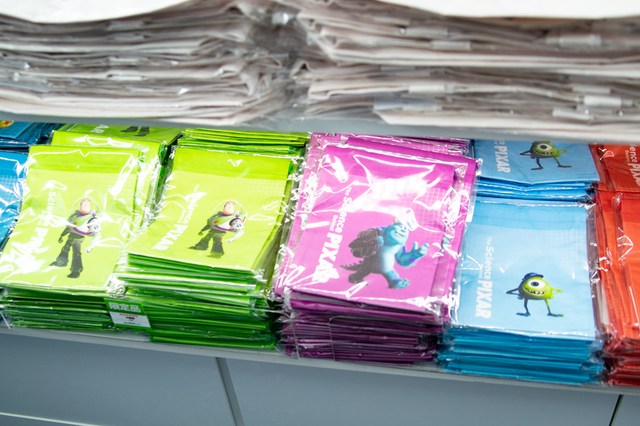 「PIXARのひみつ展 いのちを生みだすサイエンス」会場限定グッズ