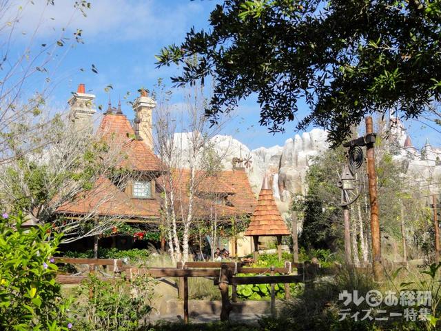 マジック・キングダム・パーク「エンチャンテッド・テール・ウィズ・ベル」