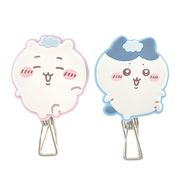 　＜ちいかわ＆ハチワレ＞CWハンガークリップ（全2種）　各1,650円（税込）　キッチンや洗⾯所など、ちょっとしたスペースに　引っ掛けて使えるフック付きのクリップです。