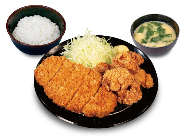 ・ロースかつ＆本格唐揚げ（3個）定食　990円→本格唐揚げが6個になって価格そのまま990円【松のやの「倍量フェア」】