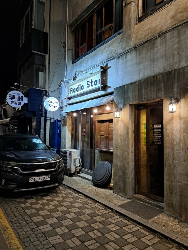 【韓国で行きたい都市・全州 vol.2】全州の観光名所、慶基殿（キョンギジョン）周辺には、夜更けにふらっと入りたくなる店が多かった