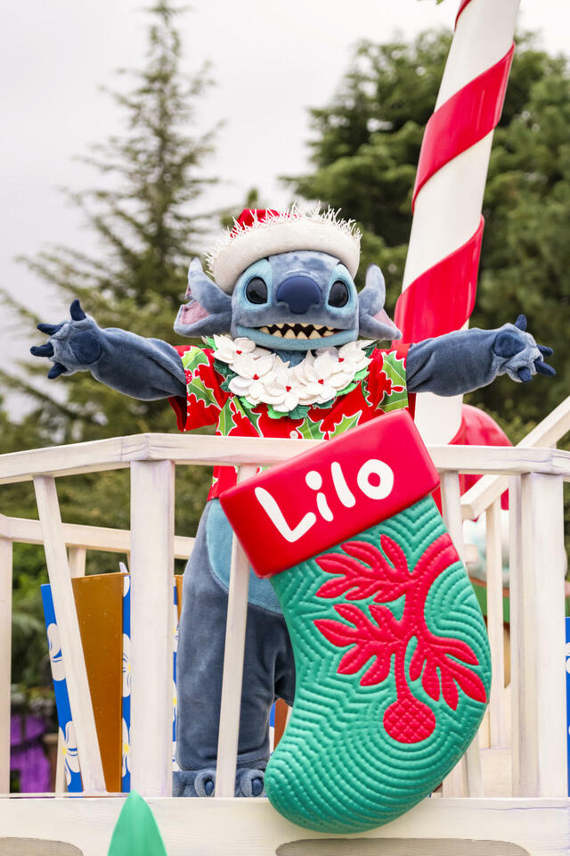 2024年11月14日 「ディズニー・クリスマス」プレスプレビュー/東京ディズニーランド/ディズニー・クリスマス・ストーリーズ“フォンド・フェアウェル”の模様