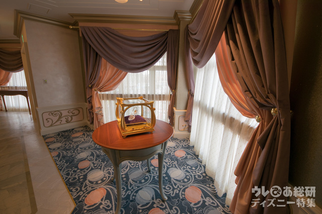 「ビビディ・バビディ・ブティック」店内|東京ディズニーランド ワールドバザール