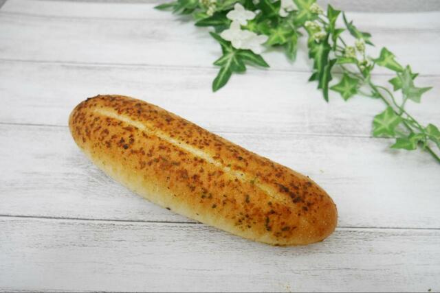 【タカキベーカリー ガーリックフランス】温めるとガーリックの風味がアップ