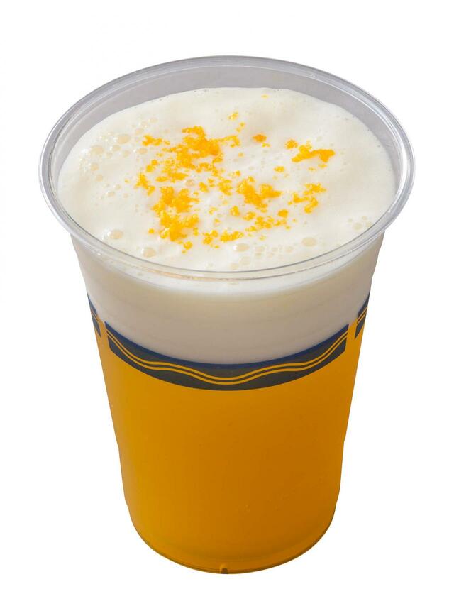 ビアカクテル（みかん） 780円｜「ディズニー・ハロウィーン」スペシャルメニュー｜東京ディズニーリゾート40周年“ドリームゴーラウンド”｜販売店舗：東京ディズニーシー「レストラン櫻 テラス席」｜発売日：2023年9月1日（木）