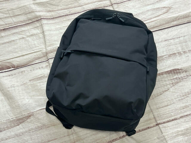 外で仕事をするときの荷物をイン！