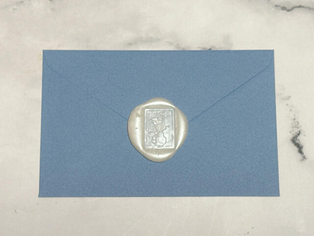 ホワイトのオラフデザインは、深いブルーに合わせて♪