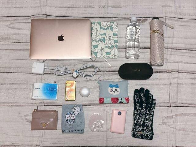 コンパクトにしてもこれだけの荷物が収納できました！