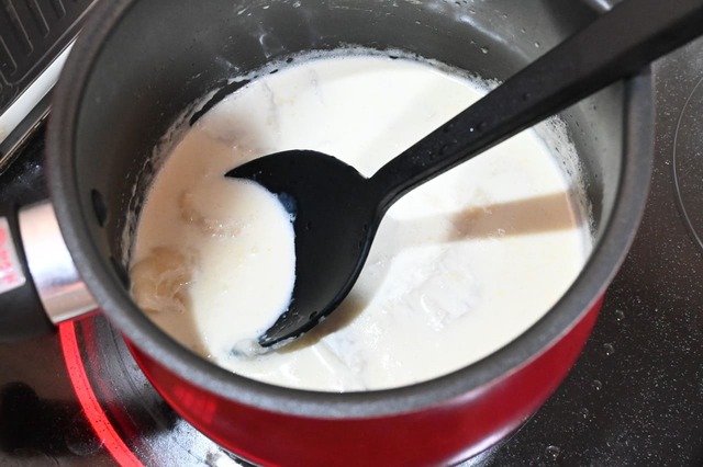 【おもちアレンジ・ニョッキ】ソースを作る