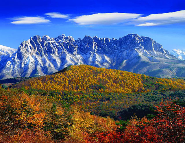 雪岳山　写真提供：江原道、韓国観光公社