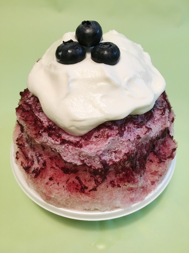 日光天然氷ＬＯＶＥＳ　ブルーベリーフロマージュ