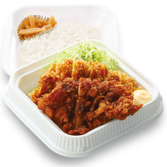 黒胡椒から揚げとチキンカツの合い盛り弁当