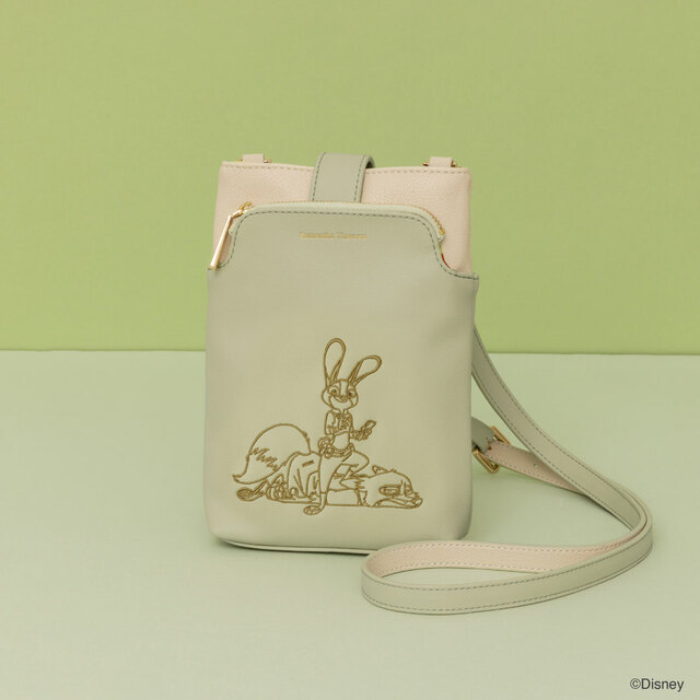 ショルダーバッグ ￥24,200｜サマンサタバサ ディズニーコレクション