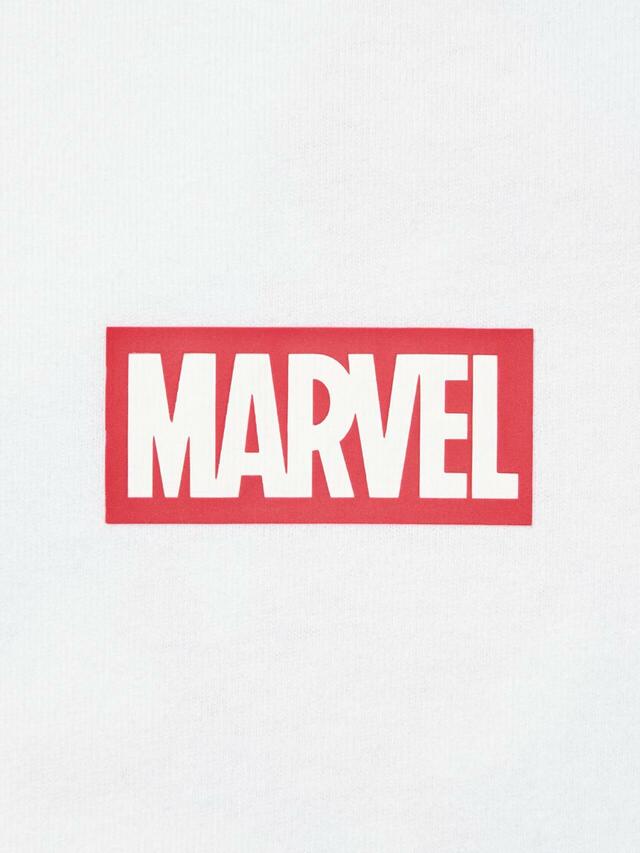 グラフィックTシャツ ¥1,990|ユニクロ UT ディズニー「マジック フォー オール アイコンズ」