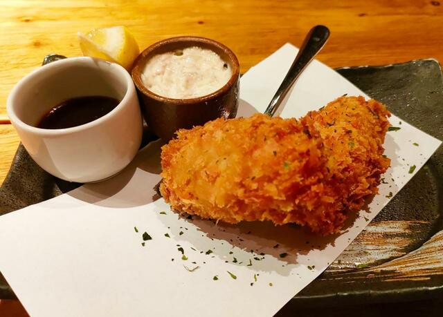 「大粒カキフライ」【「魚と日本酒　魚バカ一代」新橋本店】