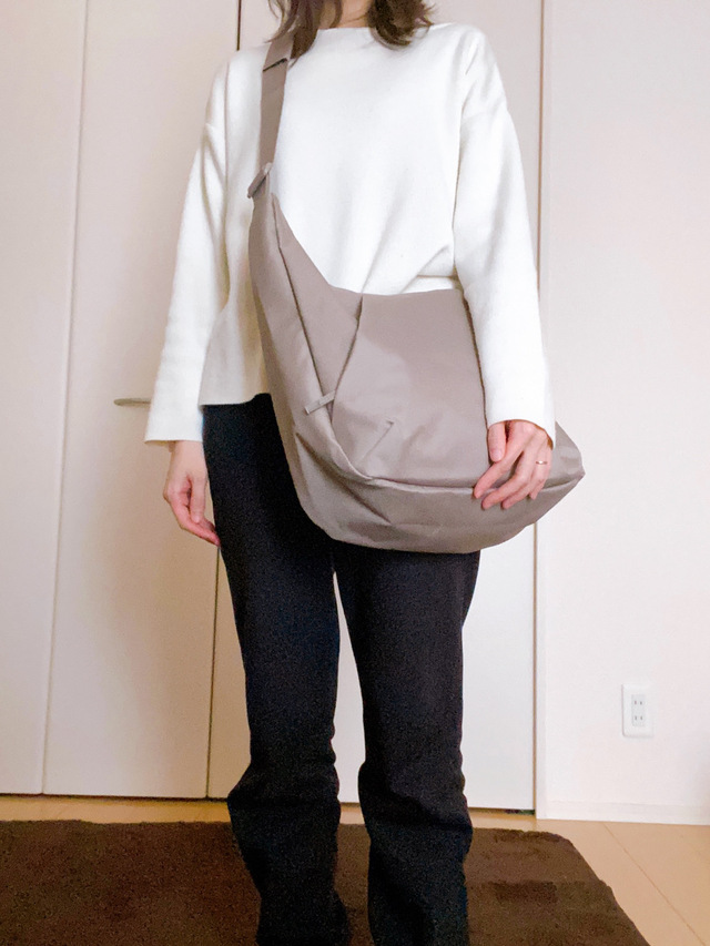 【無印良品　撥水2WAYワンショルダーバッグ】ベルトの長さを調節すれば、手持ちバッグにもショルダーバッグにもなります◎
