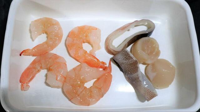 【長谷園 エッグベーカー】アヒージョの材料。これは絶対おいしいやつ