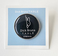 「【NEW】Dick Bruna TABLE ロゴピンズ」<価格:1,210円(税込)>【テイクアウトのフードメニューも可愛い♪ミッフィーのポップアップストア「Dick Bruna TABLE POP-UP SHOP」が神戸&大阪に期間限定オープン!】