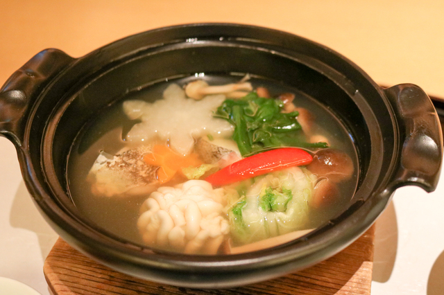 鍋物「鱈ちり鍋」©Disney