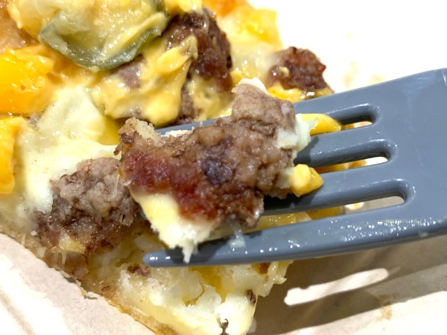 味はハンバーガーのパティそのもの！