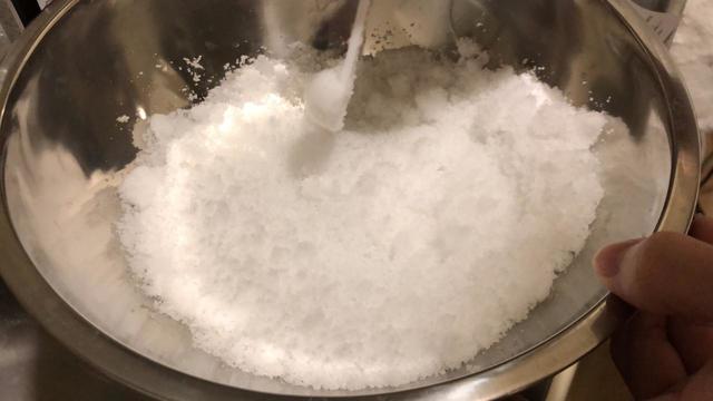 【AWESOME STORE】水を加えるだけでどんどん膨らむ！