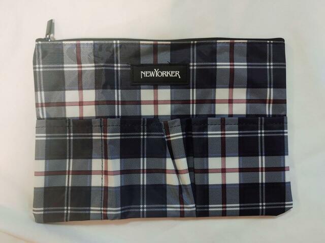 落ち着いたブルーのチェック柄