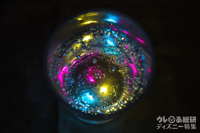 スーベニアタンブラー プラス ¥900｜底の部分が光る