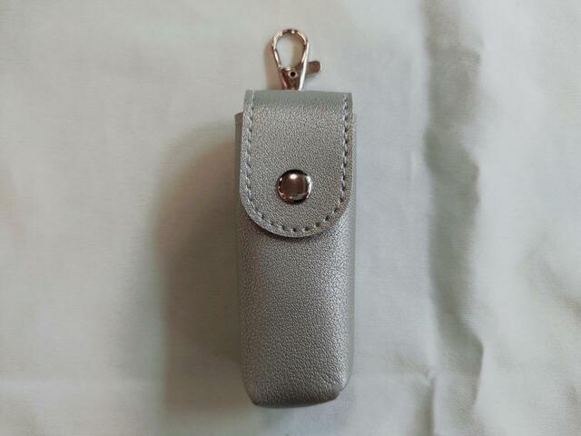 リップポーチは蓋つき