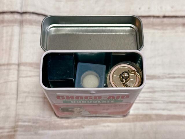 リップを入れるのにぴったりの高さ！3本収納できました♪