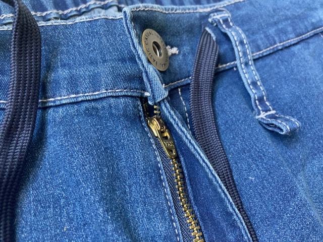 【ワークマン レディース冷感ストレッチデニムパンツ】熱伝導率が低いナイロンも使用されています