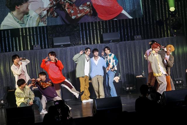 『BUDDiiS vol.01 - SUNRiiSE -』撮影：笹森健一