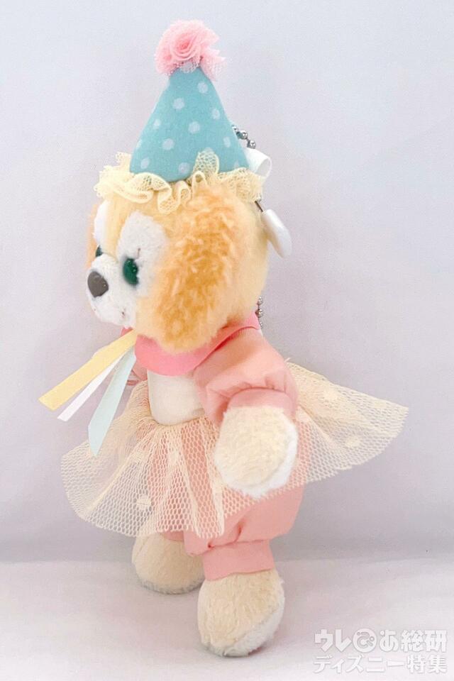 「ダッフィー&フレンズのフロム・オール・オブ・アス」ぬいぐるみバッジ