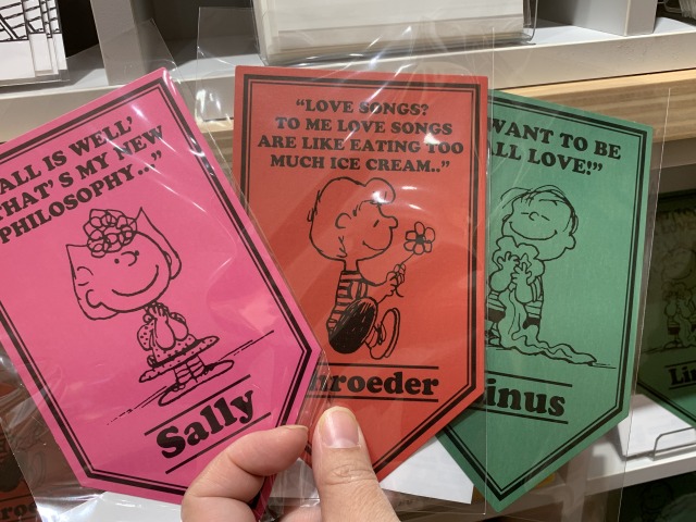 ペナント型ポストカード(385円)